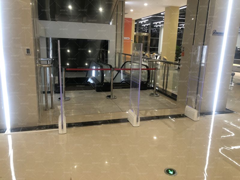 Wuhan transfrontaliero e-commerce fonte di acquisto vita piazza installato dispositivo antifurto centro commerciale bellezza cubica