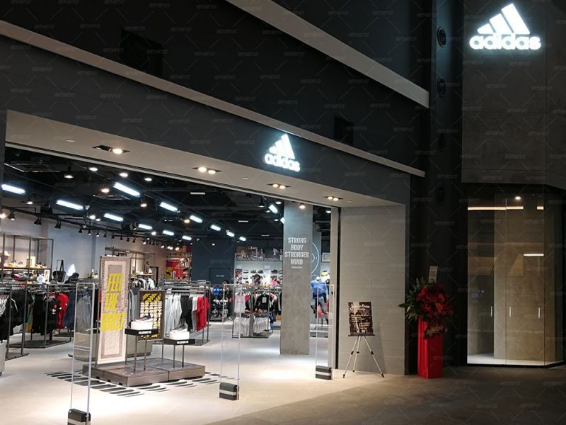 Antifurto per abbigliamento AM9800 installato nel negozio del marchio Adidas